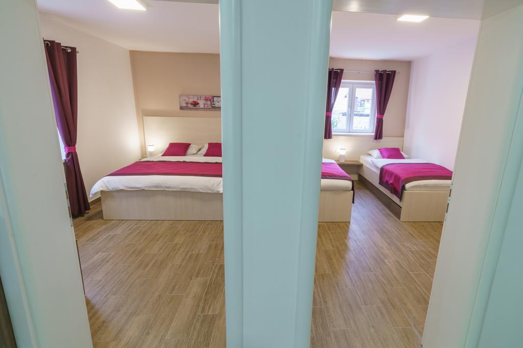 Pansion Rose Hotel Мостар Екстериор снимка
