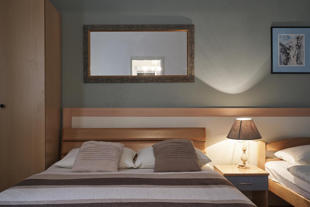 Pansion Rose Hotel Мостар Екстериор снимка