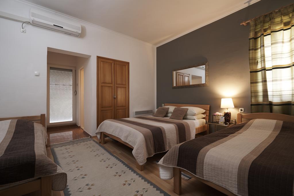 Pansion Rose Hotel Мостар Екстериор снимка