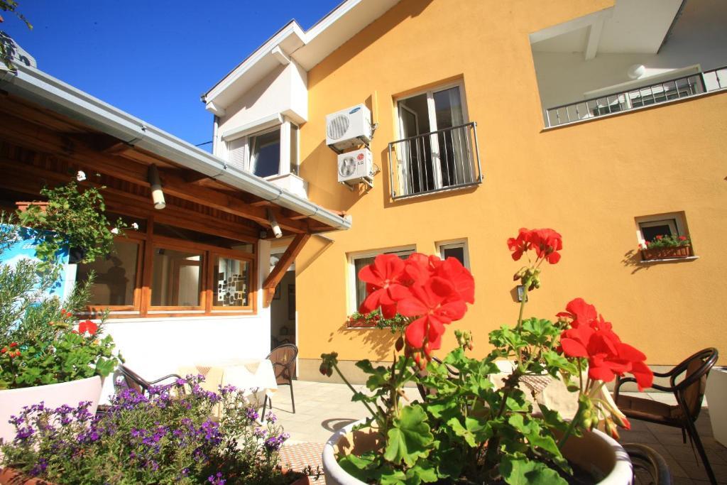 Pansion Rose Hotel Мостар Екстериор снимка